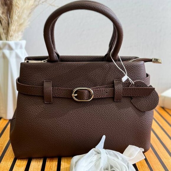 Luxe Majestique – The Ultimate Leather Handbag with Elegance & Functionality - Picture 2 of 15